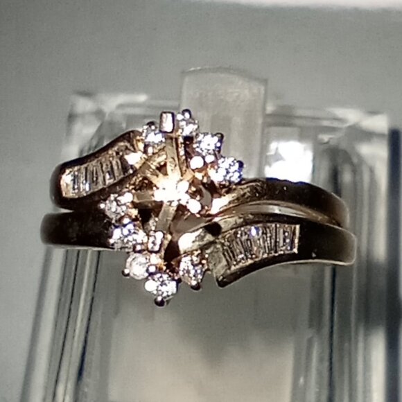 14Kt Yellow Gold 1/3-Carat Diamond 5x3mm Marquise Semi-Mount Wedding Ring Set - Picture 3 of 7